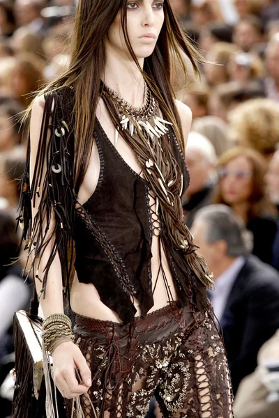 Look 5